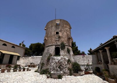 We visit the Venetian Tower in West Zakynthos tour